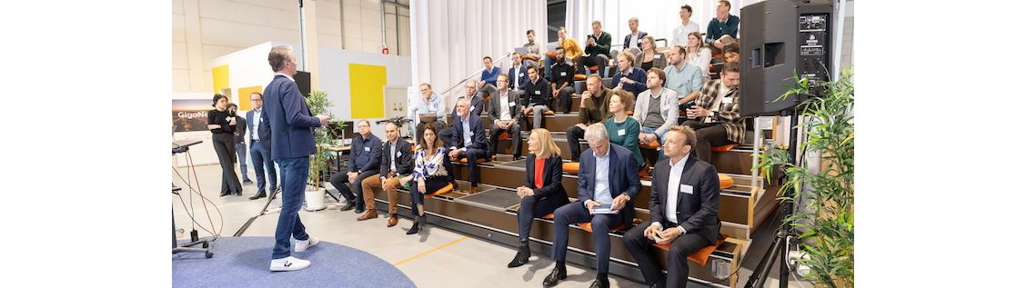 Minister maakt in 5G Hub kennis met 'hightech Dutch innovatie'