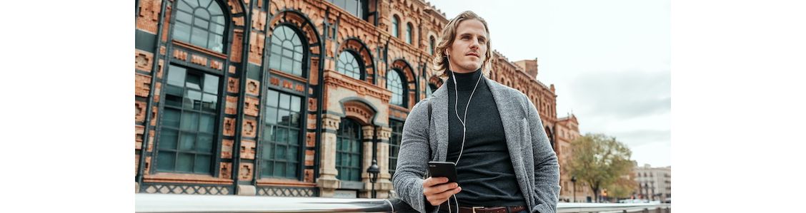 Bijtanken op vakantie? 11 business-podcasts die u niet wilt missen