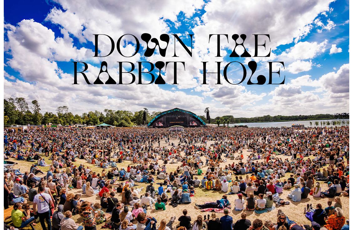 Doe mee en win kaarten voor Down The Rabbit Hole 2025