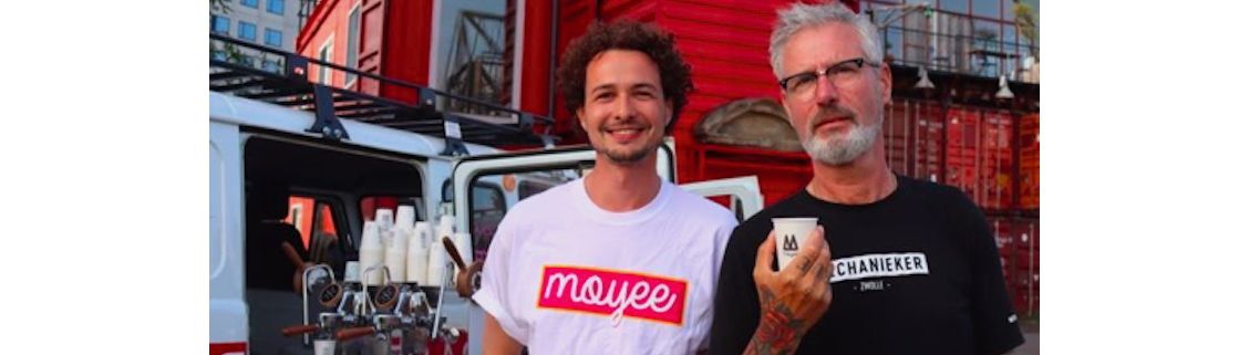 Moyee Coffee legt met AR productieketen bloot