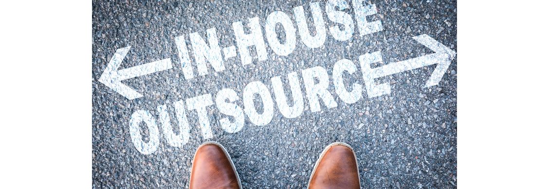 ICT uitbesteden of in eigen beheer houden? Dit zijn de voor- en nadelen