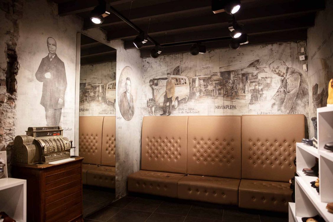 Tony's Chocolonely uithangbord